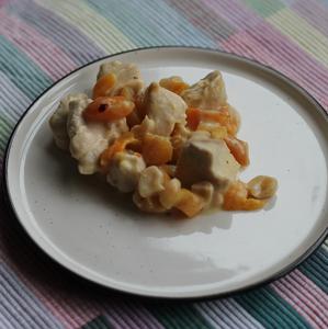 'Cashew and dried apricotÂ chicken' header image
